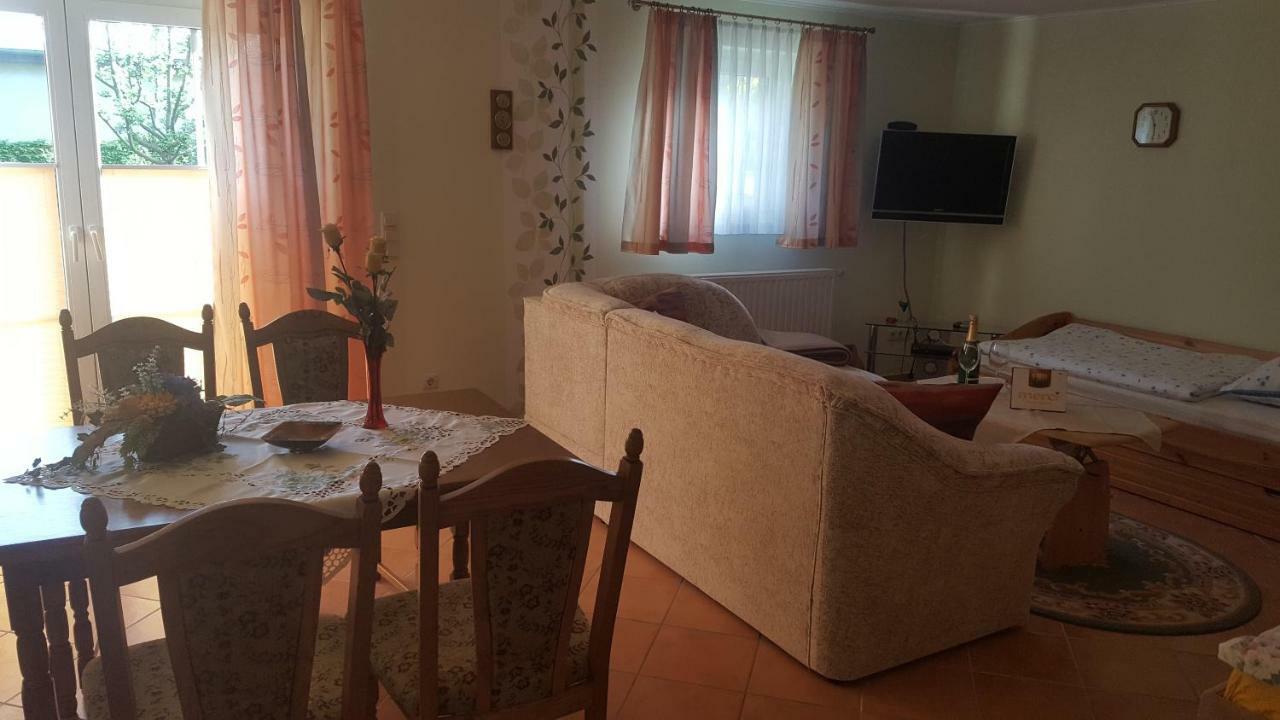 Ferienwohnung "Am Fechtertor- Eingang Zum Schlosspark" Putbus Exterior foto